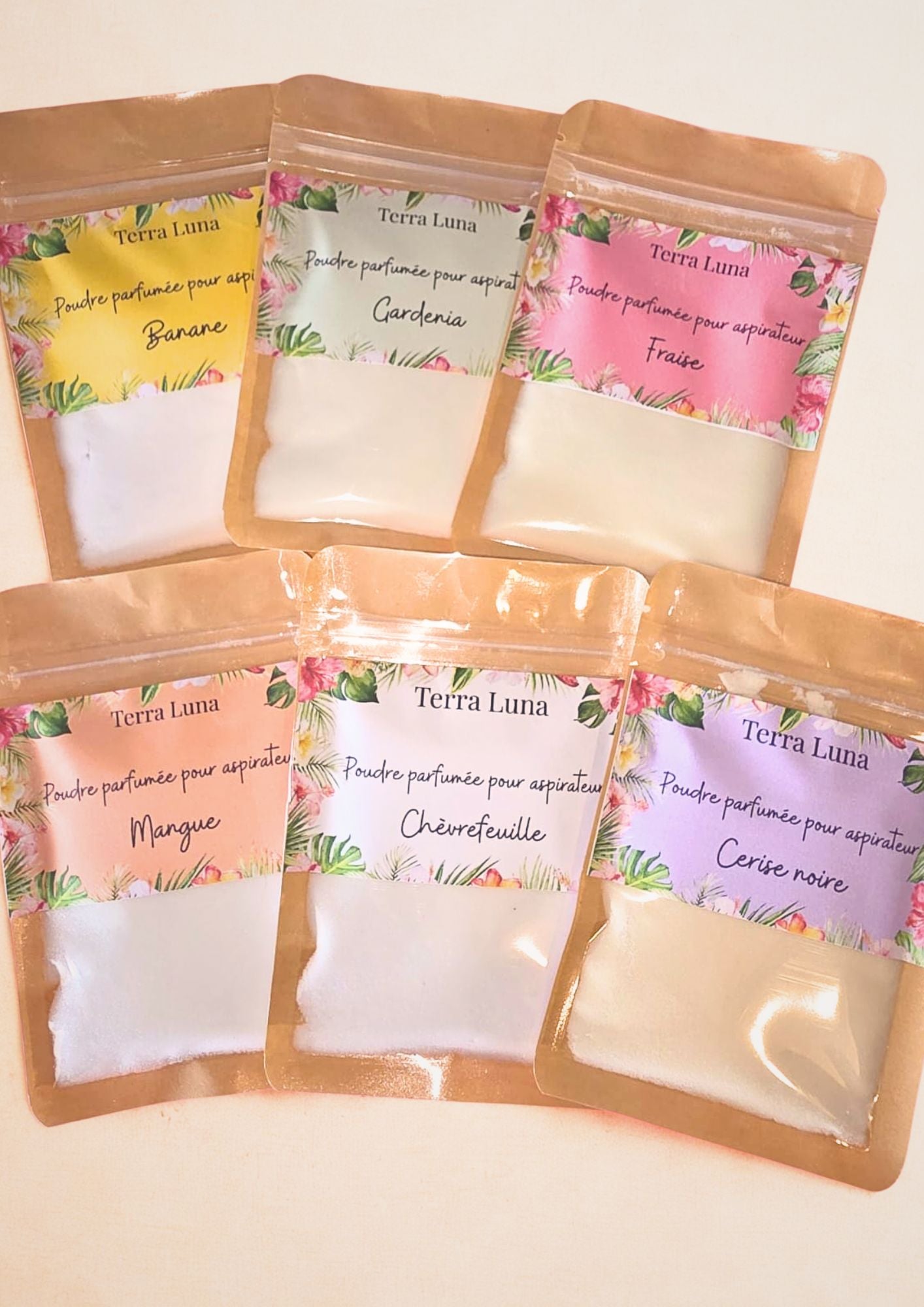 Poudre parfumée pour aspirateur